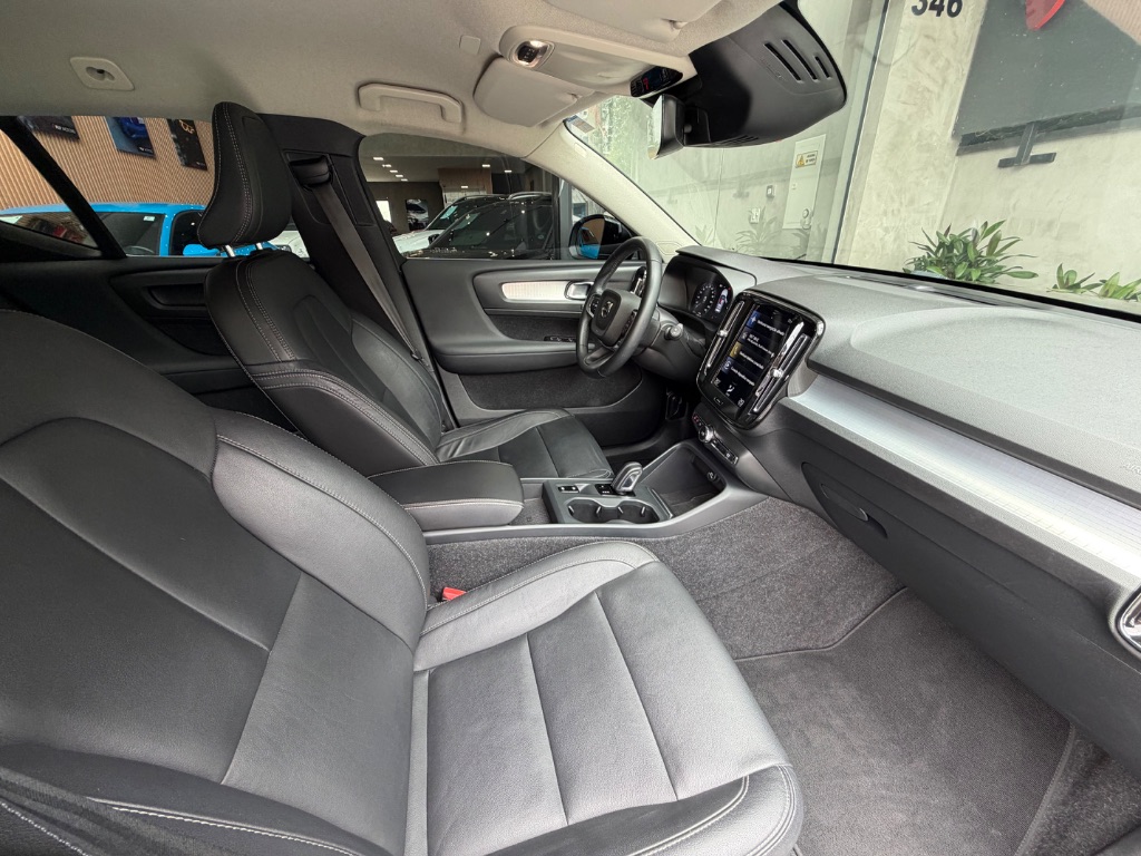 XC 40 T-5 MOMENTUM 1.5 FWD (Híbrido) — foto 6