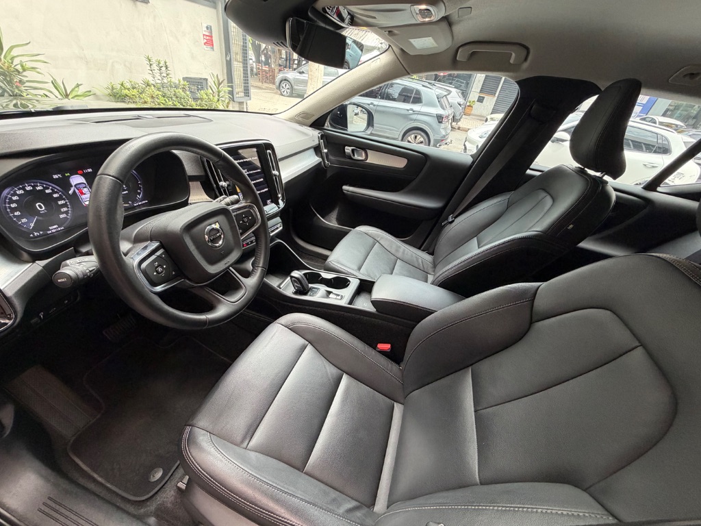 XC 40 T-5 MOMENTUM 1.5 FWD (Híbrido) — foto 10