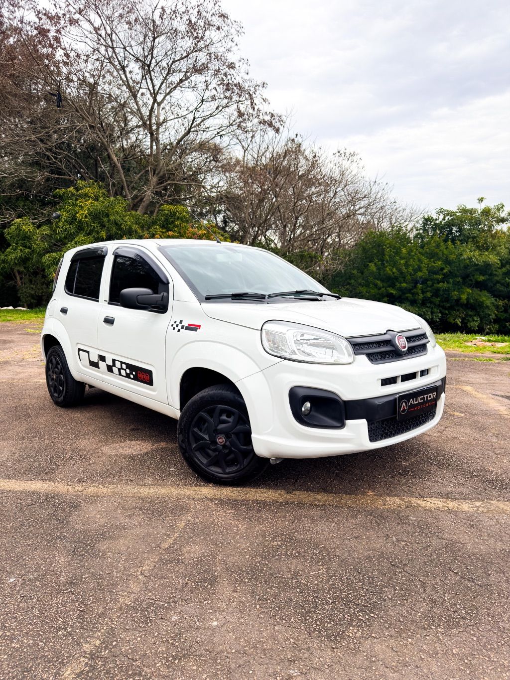 UNO ATTRACTIVE 1.0 Flex 6V 5p — foto 2