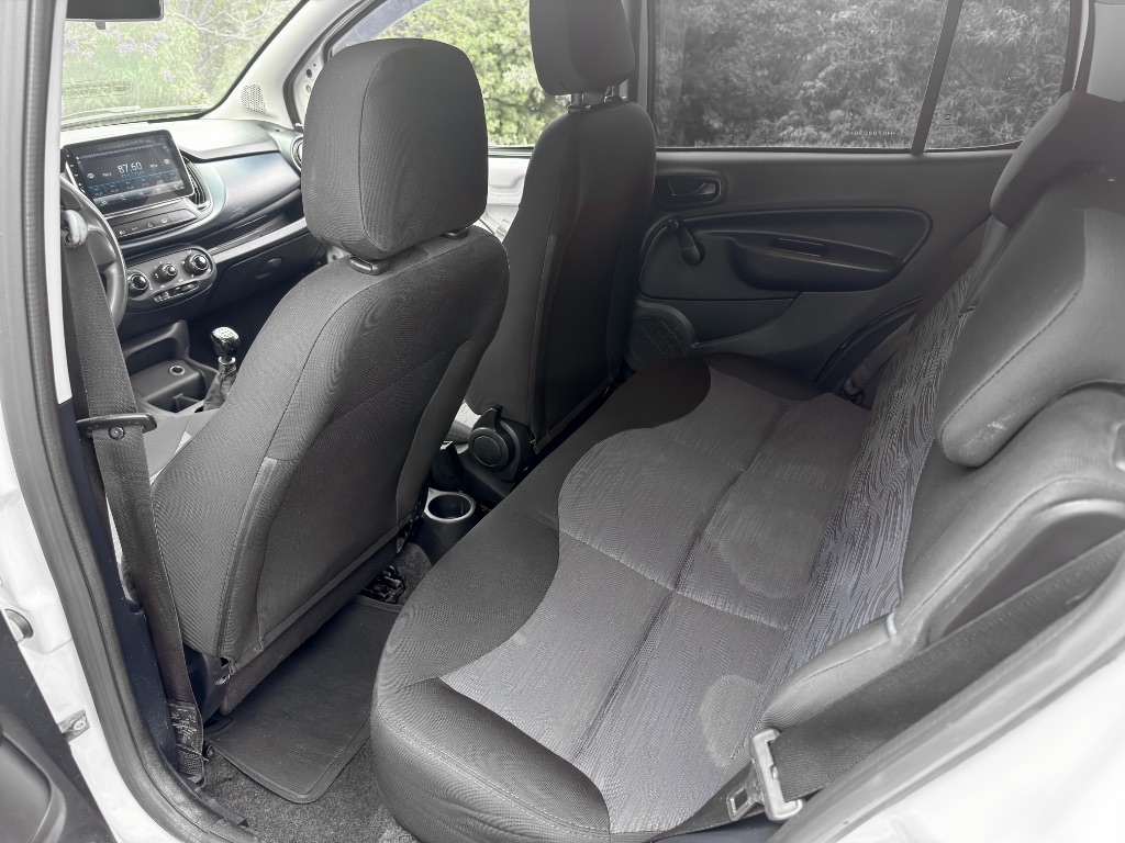 UNO ATTRACTIVE 1.0 Flex 6V 5p — foto 15
