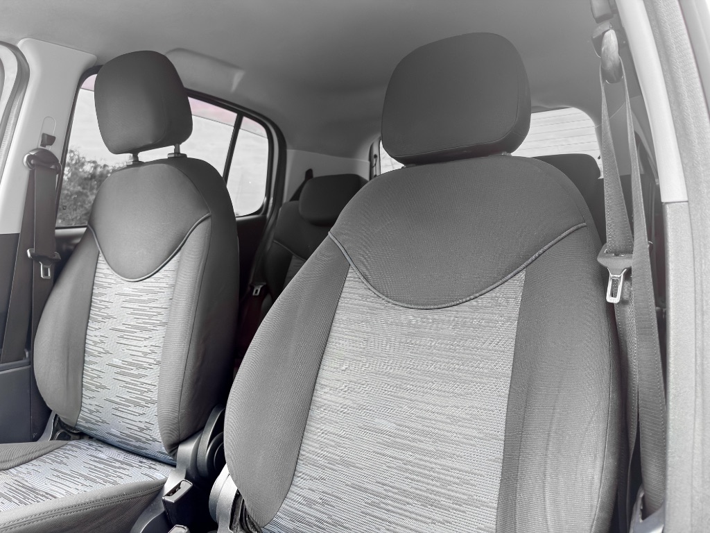 UNO ATTRACTIVE 1.0 Flex 6V 5p — foto 14