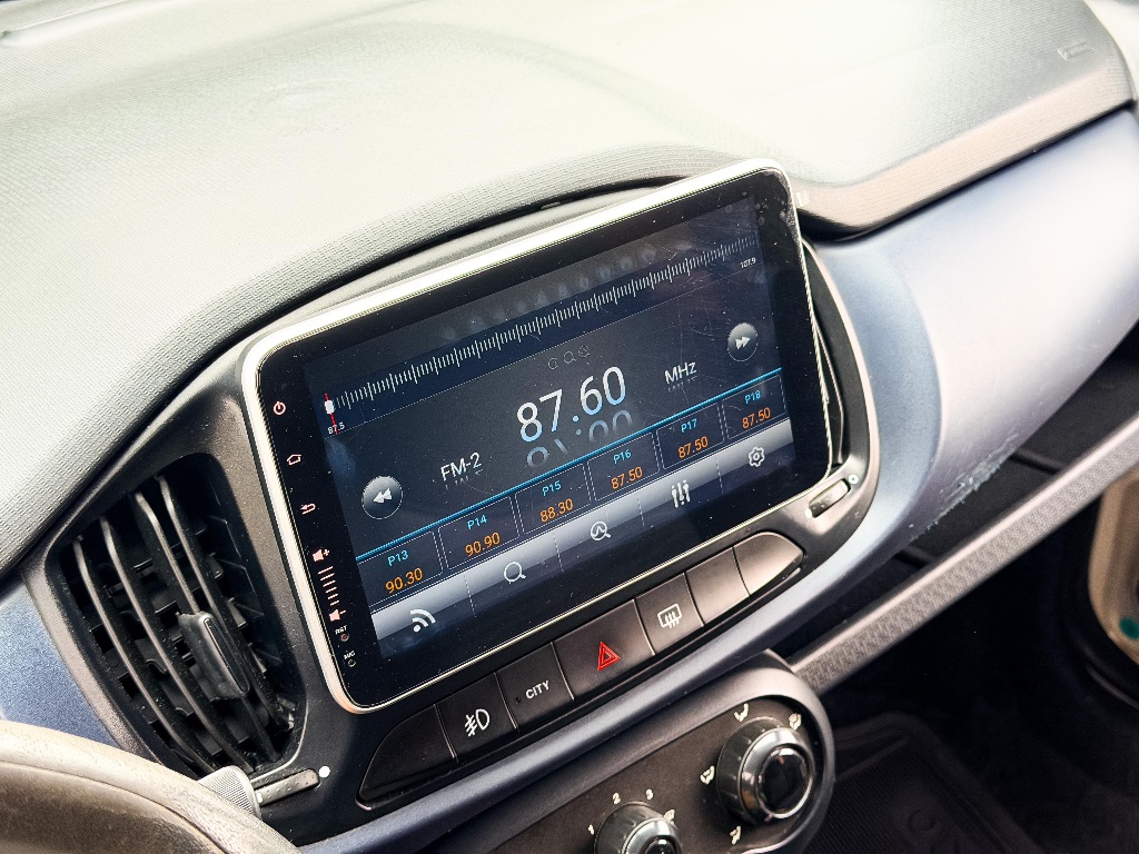 UNO ATTRACTIVE 1.0 Flex 6V 5p — foto 13