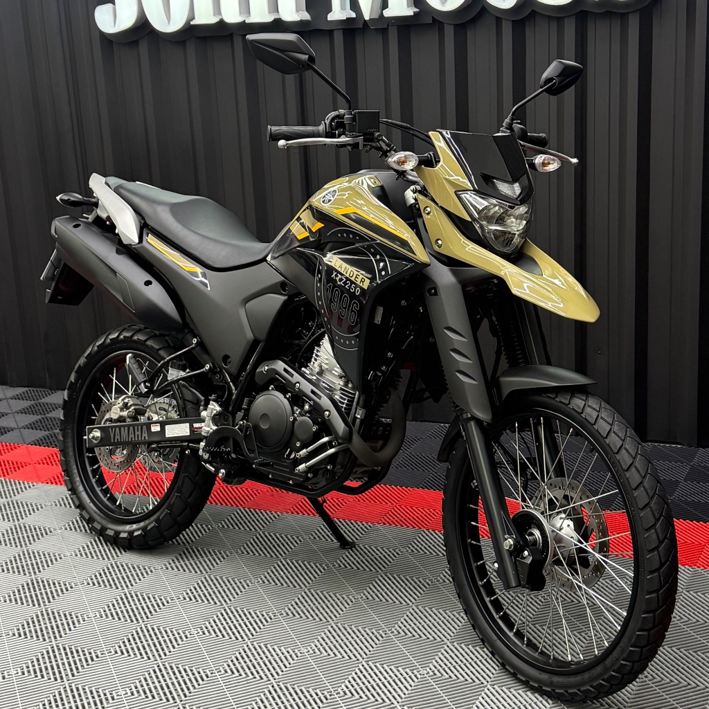 XTZ 250 LANDER  — foto 2