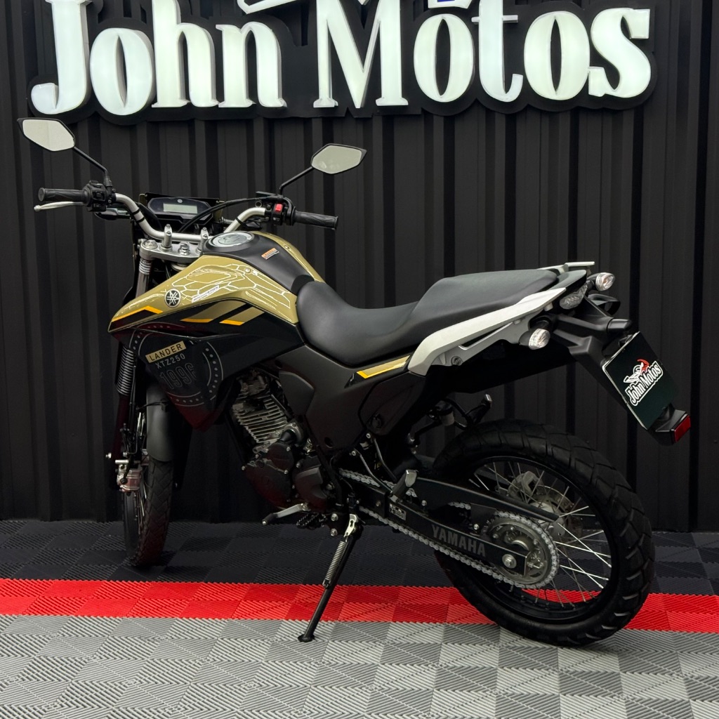 XTZ 250 LANDER  — foto 9