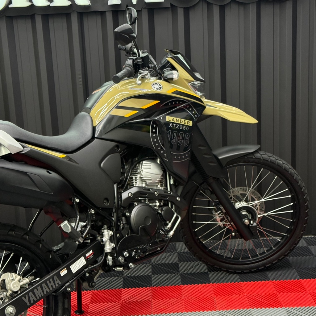 XTZ 250 LANDER  — foto 11