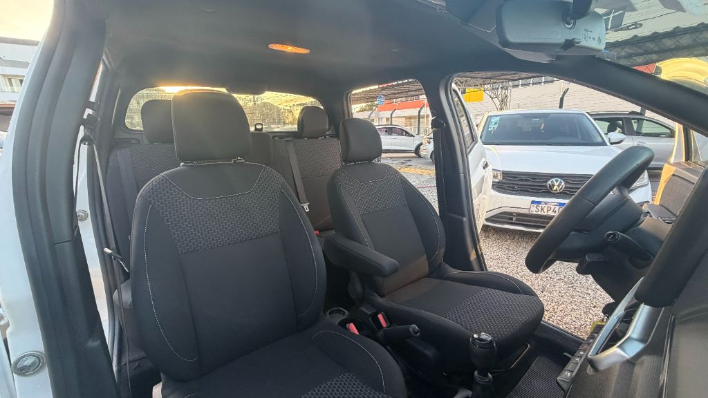 OROCH Intense 1.6 Flex 16V Mec. — foto 8