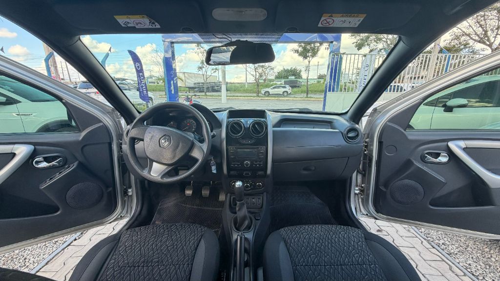 DUSTER OROCH Expression 1.6 Flex 16V Mec — foto 7