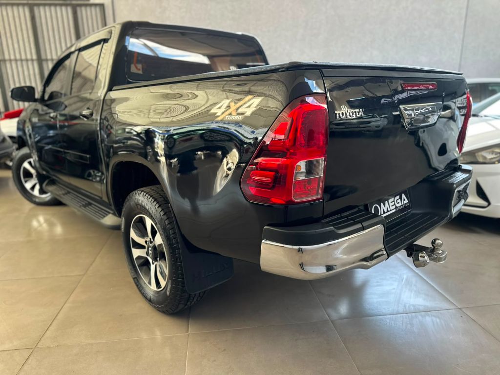 Hilux CD SRV 4x4 2.8 TDI Diesel Aut. — foto 6