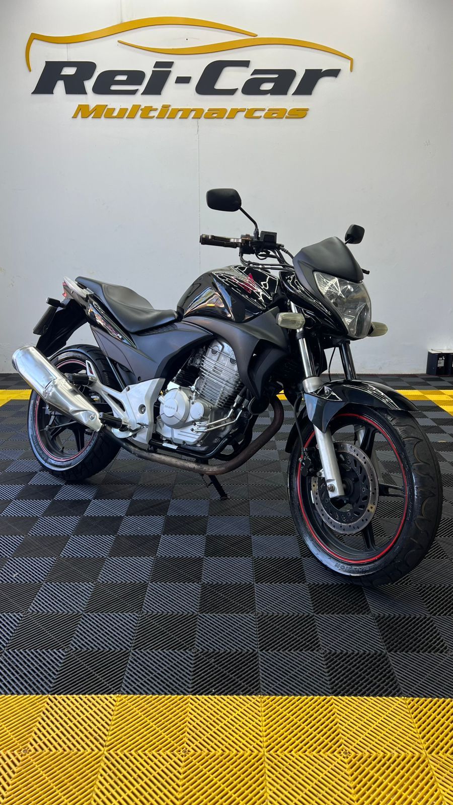 CB 300R/ 300R FLEX — foto 1