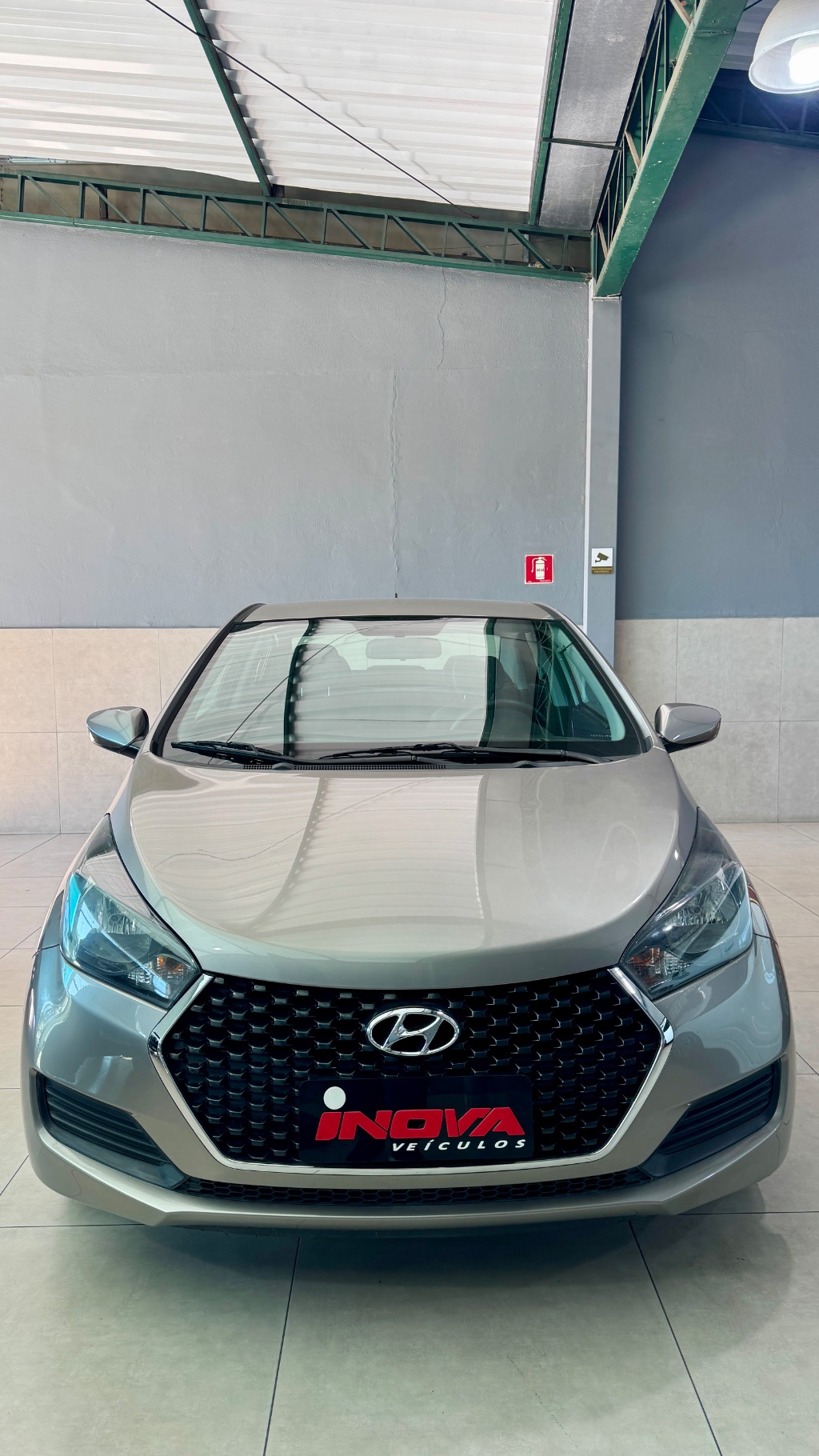 HB20S Unique 1.0 Flex 12V Mec. — foto 1