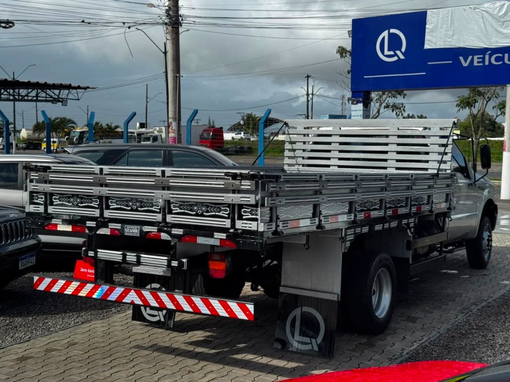 F-4000 4x2 2p (diesel)(E5) — foto 5