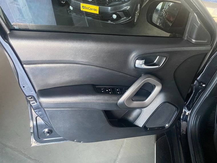 Toro Freedom 1.8 16V Flex Aut. — foto 13