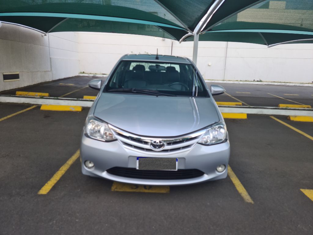 ETIOS XLS Sedan 1.5 Flex 16V 4p Mec. — foto 1
