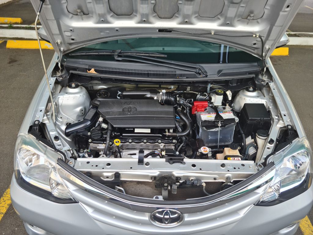 ETIOS XLS Sedan 1.5 Flex 16V 4p Mec. — foto 9