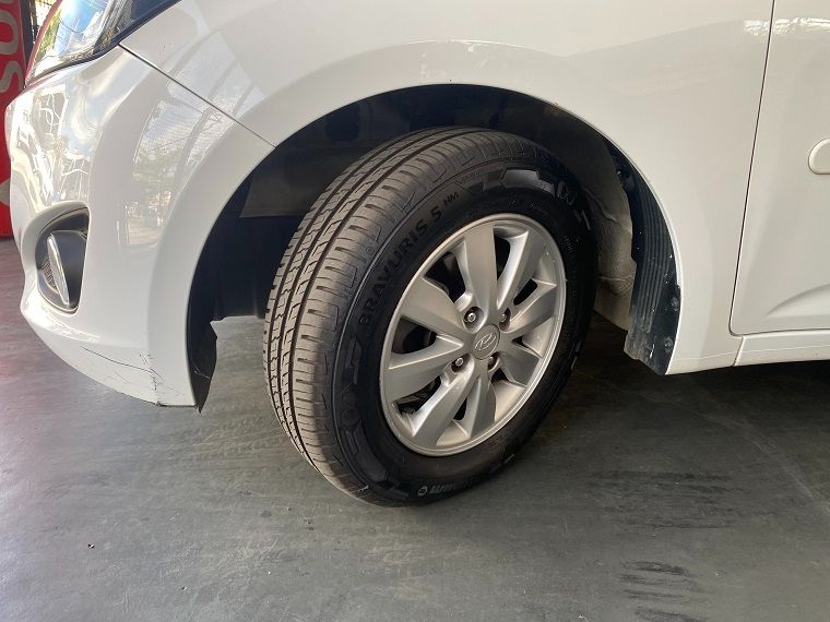 HB20S C.Style/C.Plus1.6 Flex 16V Aut. 4p — foto 16