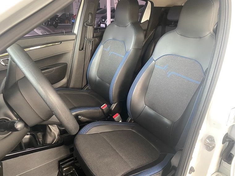 KWID Intense 1.0 Flex 12V 5p Mec. — foto 7