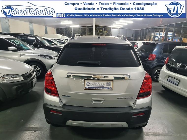 TRACKER LTZ 1.8 16V Flex 4x2 Aut. — foto 12