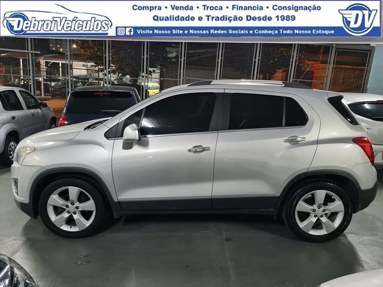 TRACKER LTZ 1.8 16V Flex 4x2 Aut. — foto 13
