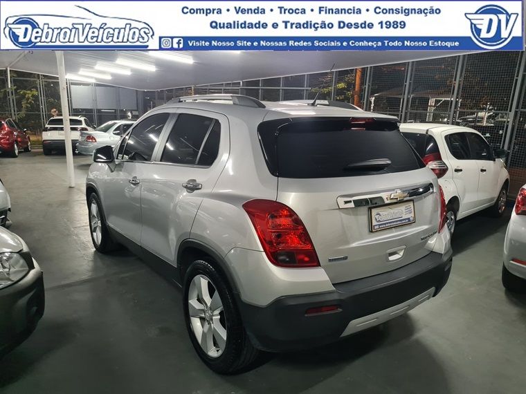 TRACKER LTZ 1.8 16V Flex 4x2 Aut. — foto 3