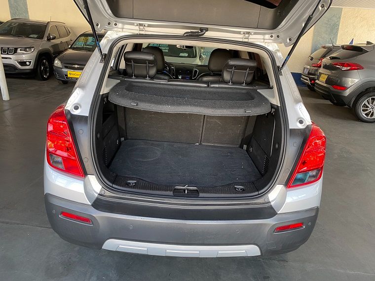 TRACKER LTZ 1.8 16V Flex 4x2 Aut. — foto 10