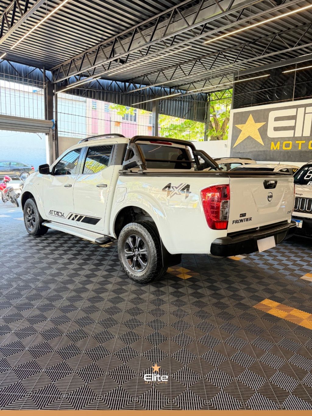 Frontier ATTAC.CD 4x4 2.3 Bi-TB Die. Aut — foto 9