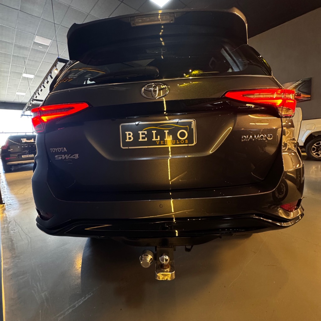 Hilux SW4 Diamond 2.8 TB 4x4 Die. Aut. — foto 5