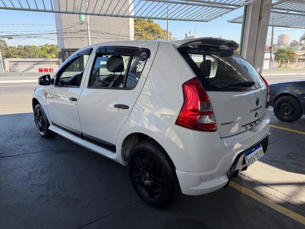 SANDERO Expression Hi-Flex 1.6 8V 5p — foto 6