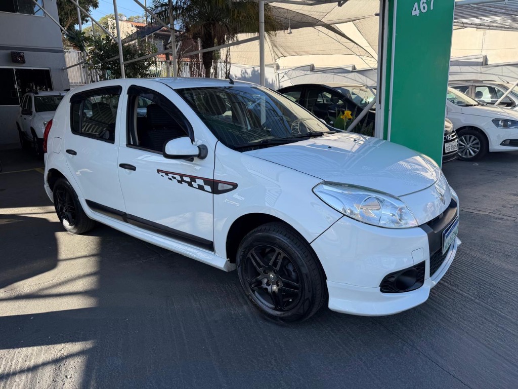 SANDERO Expression Hi-Flex 1.6 8V 5p — foto 1