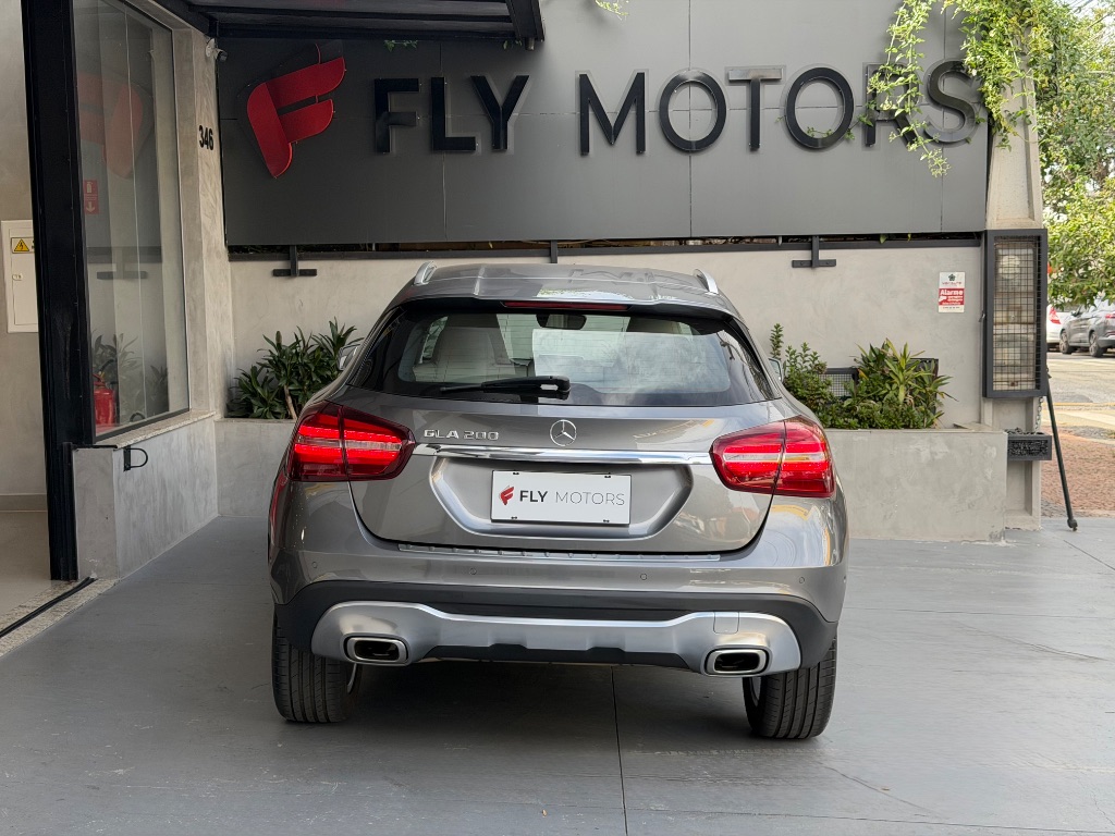 GLA 200 Advance 1.6/1.6 TB 16V Flex Aut. — foto 4