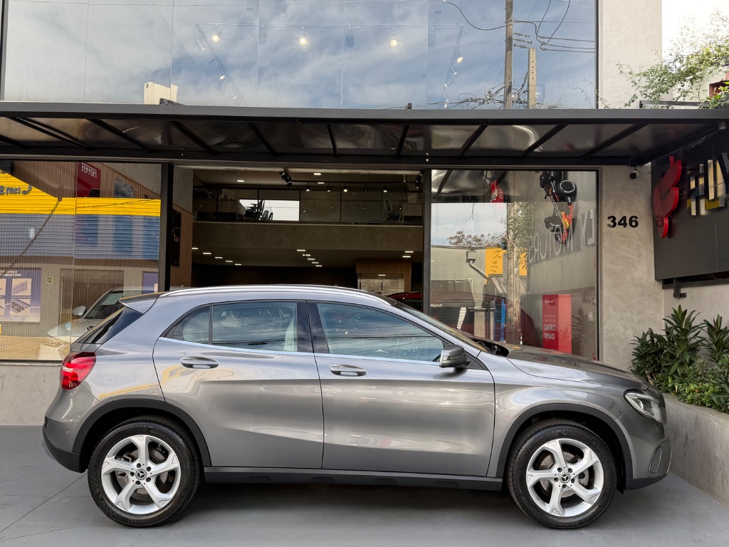 GLA 200 Advance 1.6/1.6 TB 16V Flex Aut. — foto 5