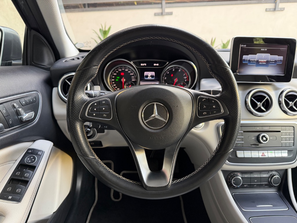 GLA 200 Advance 1.6/1.6 TB 16V Flex Aut. — foto 12