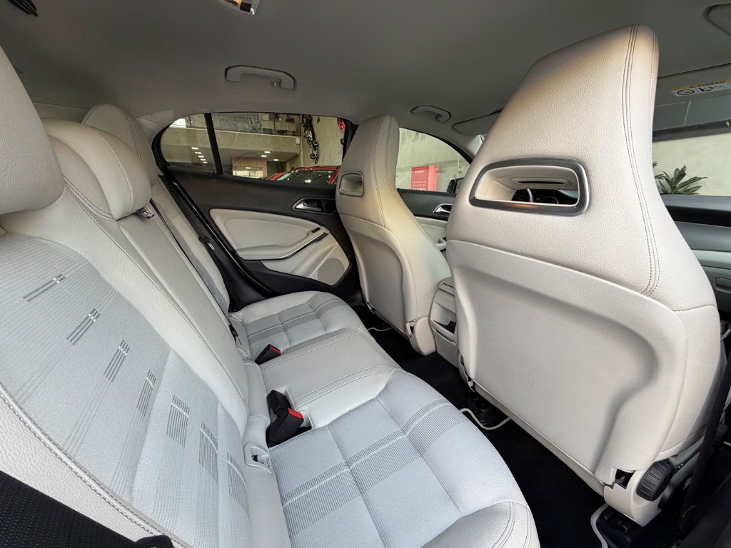 GLA 200 Advance 1.6/1.6 TB 16V Flex Aut. — foto 9