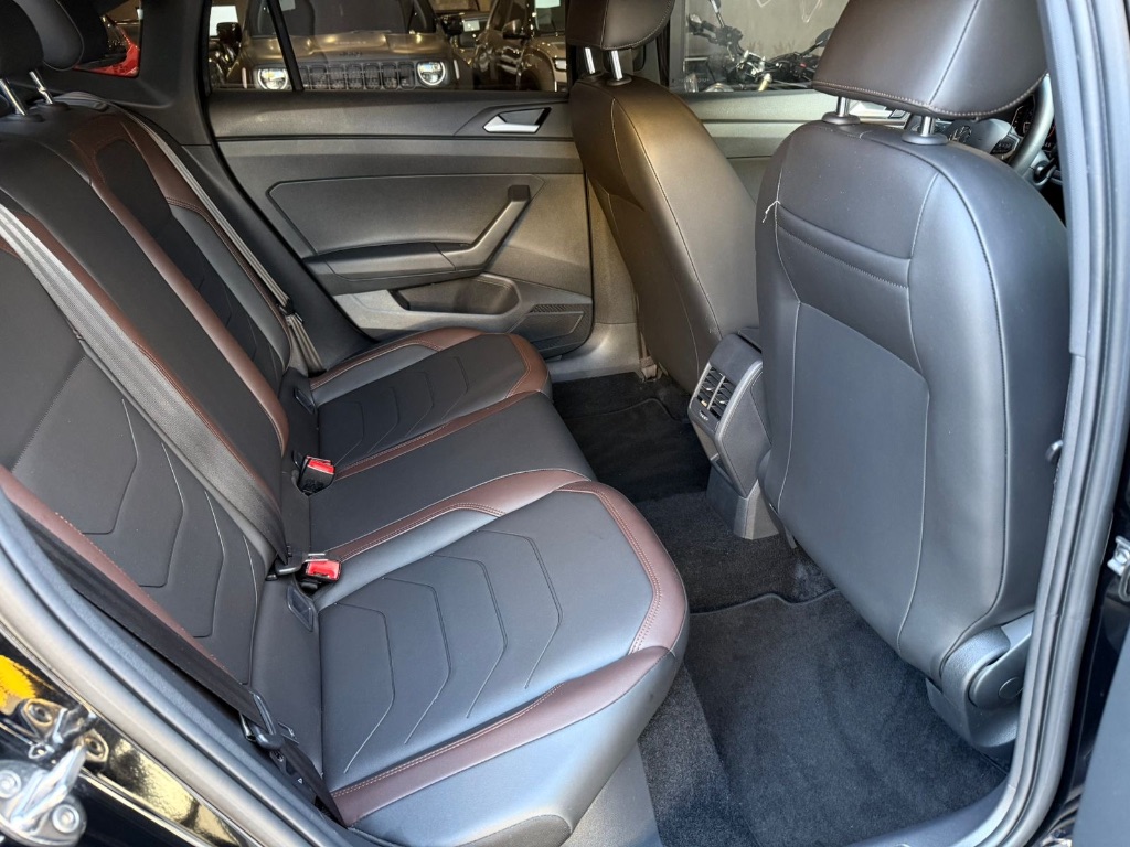 VIRTUS Highline 200 TSI 1.0 Flex 12V Aut — foto 9