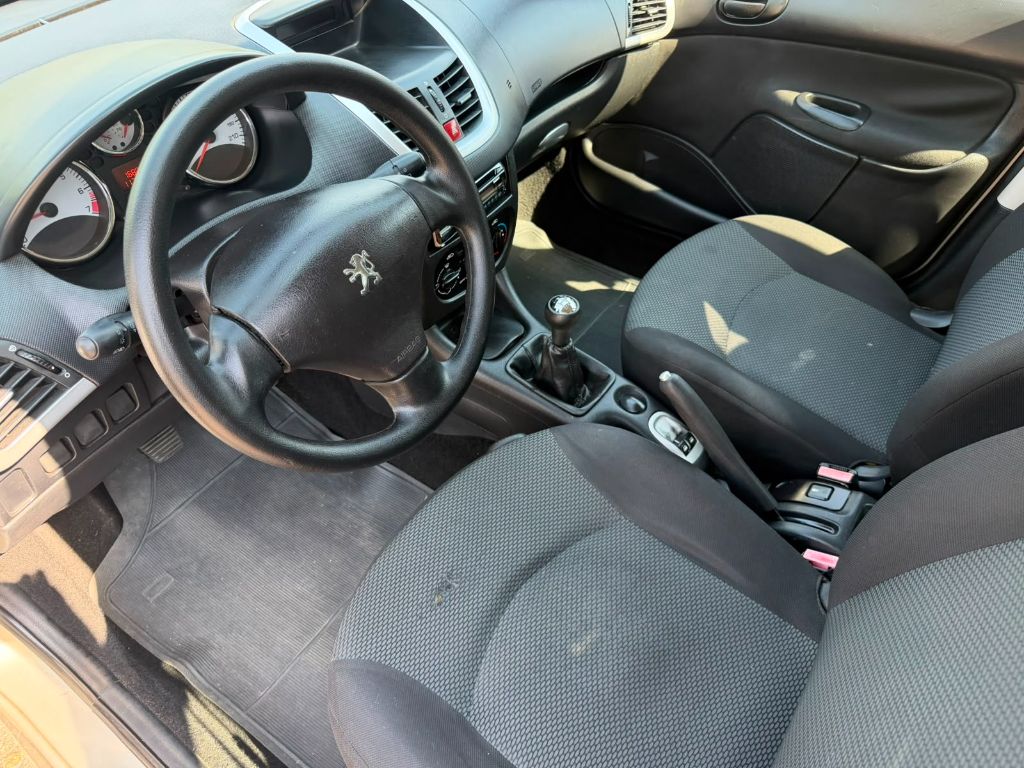 207 XR 1.4 Flex 8V 5p — foto 10