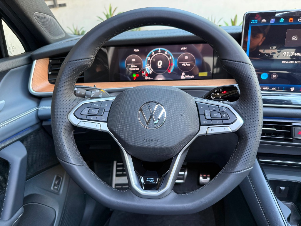 TIGUAN R-Line 2.0 350 TSI 4Motion Aut. — foto 14