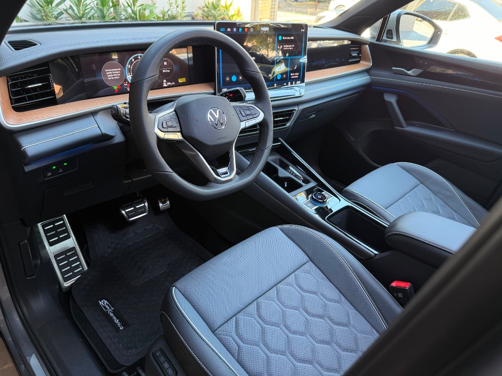 TIGUAN R-Line 2.0 350 TSI 4Motion Aut. — foto 12