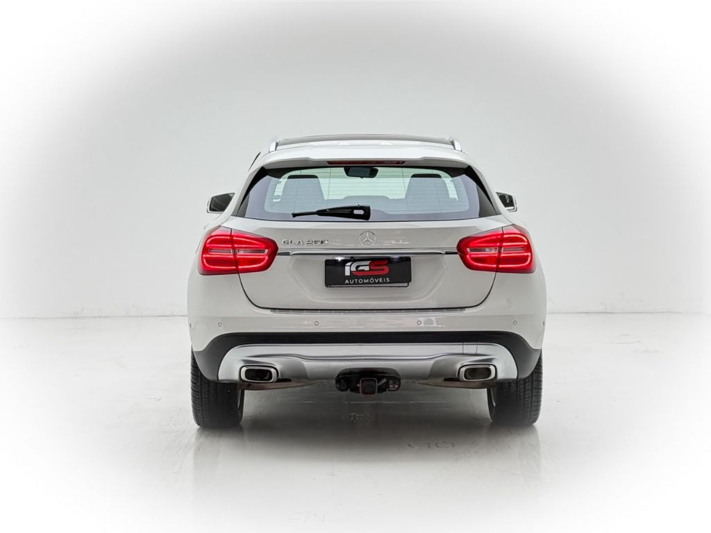 GLA 250 Enduro 2.0 TB 16V 211cv Aut. — foto 6