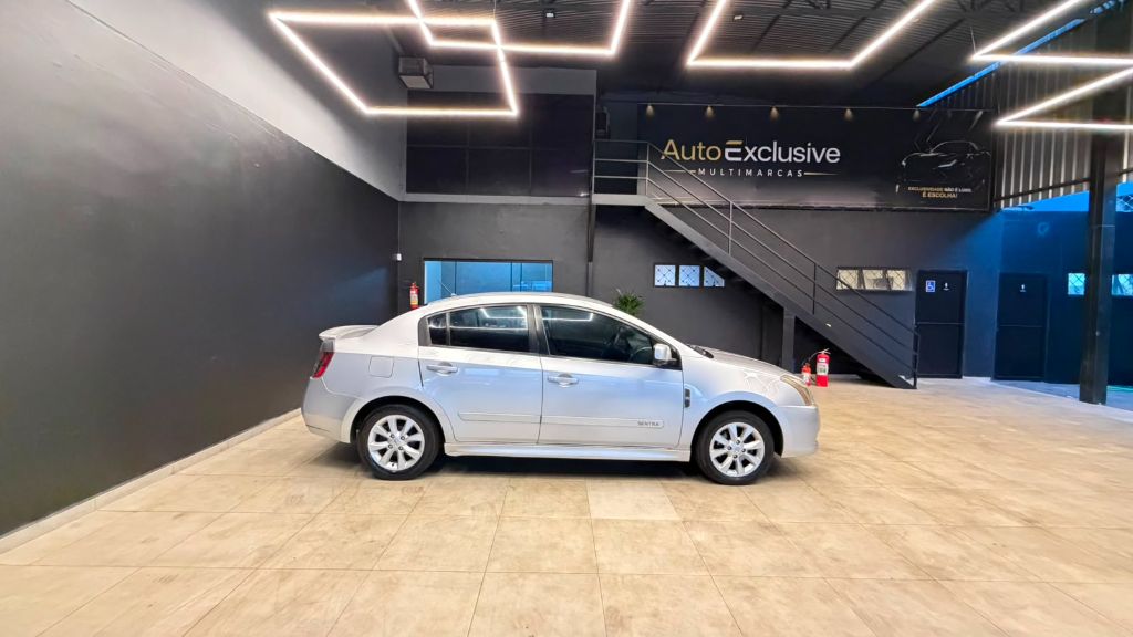 Sentra SR 2.0 Flex Fuel 16V Mec. — foto 2