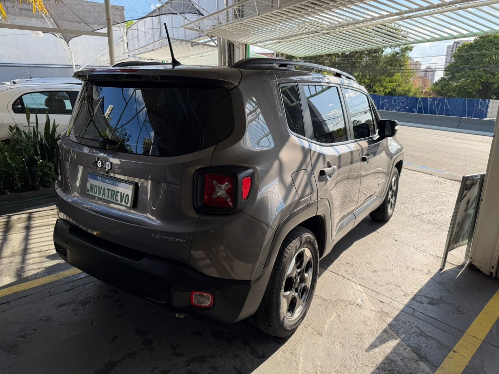 Renegade Sport 1.8 4x2 Flex 16V Mec. — foto 8