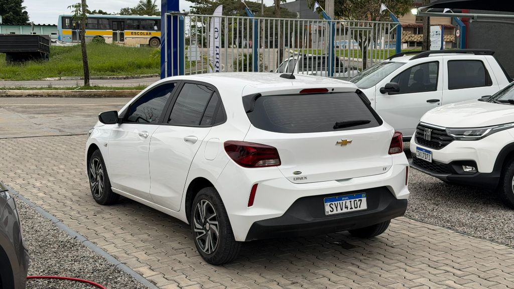 ONIX HATCH LT 1.0 12V Flex 5p Mec. — foto 5