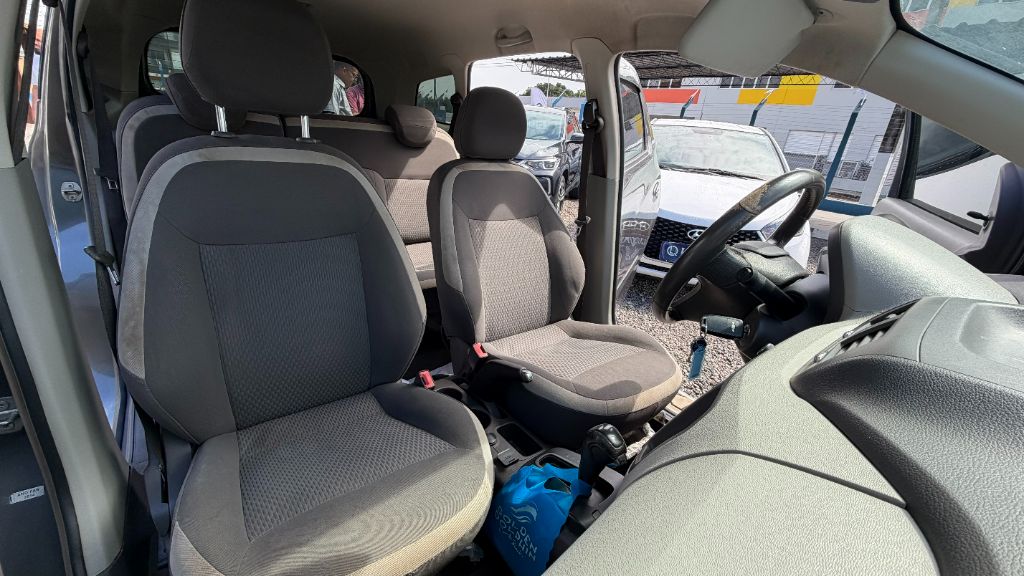 SPIN LT 1.8 8V Econo.Flex 5p Aut. — foto 6