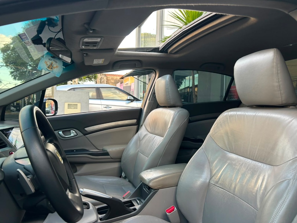 Civic Sedan EXS 1.8/1.8 Flex 16V Aut. 4p — foto 6