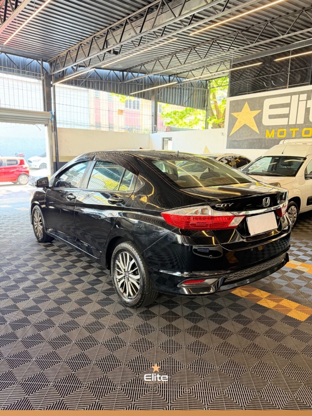 CITY Sedan LX 1.5 Flex 16V 4p Aut. — foto 4