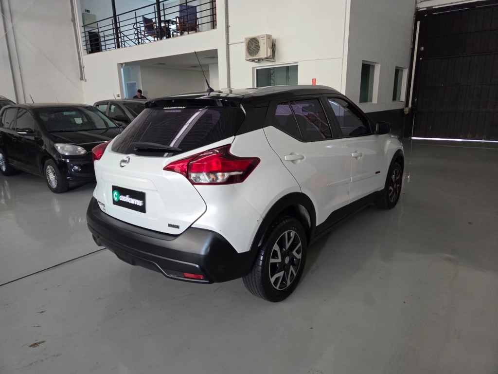 KICKS Special Ed. 1.6 16V Flex 5p Aut. — foto 5