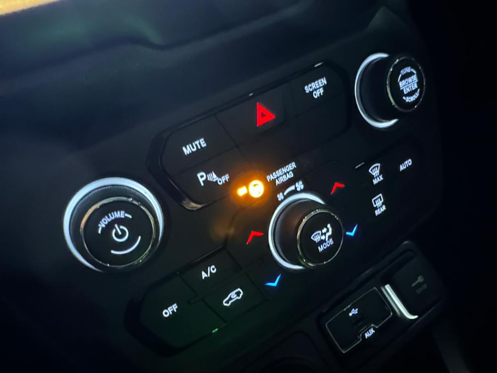 Renegade Longitude 2.0 4x4 TB Diesel Aut — foto 14