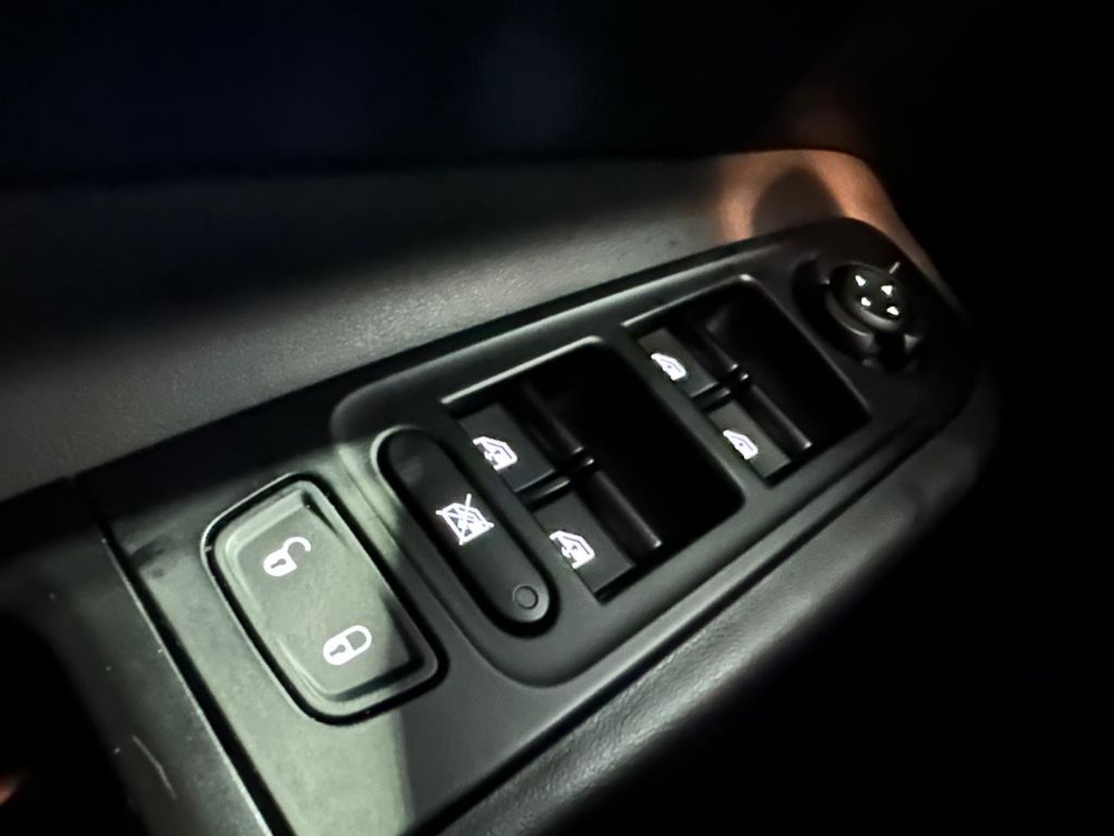 Renegade Longitude 2.0 4x4 TB Diesel Aut — foto 16