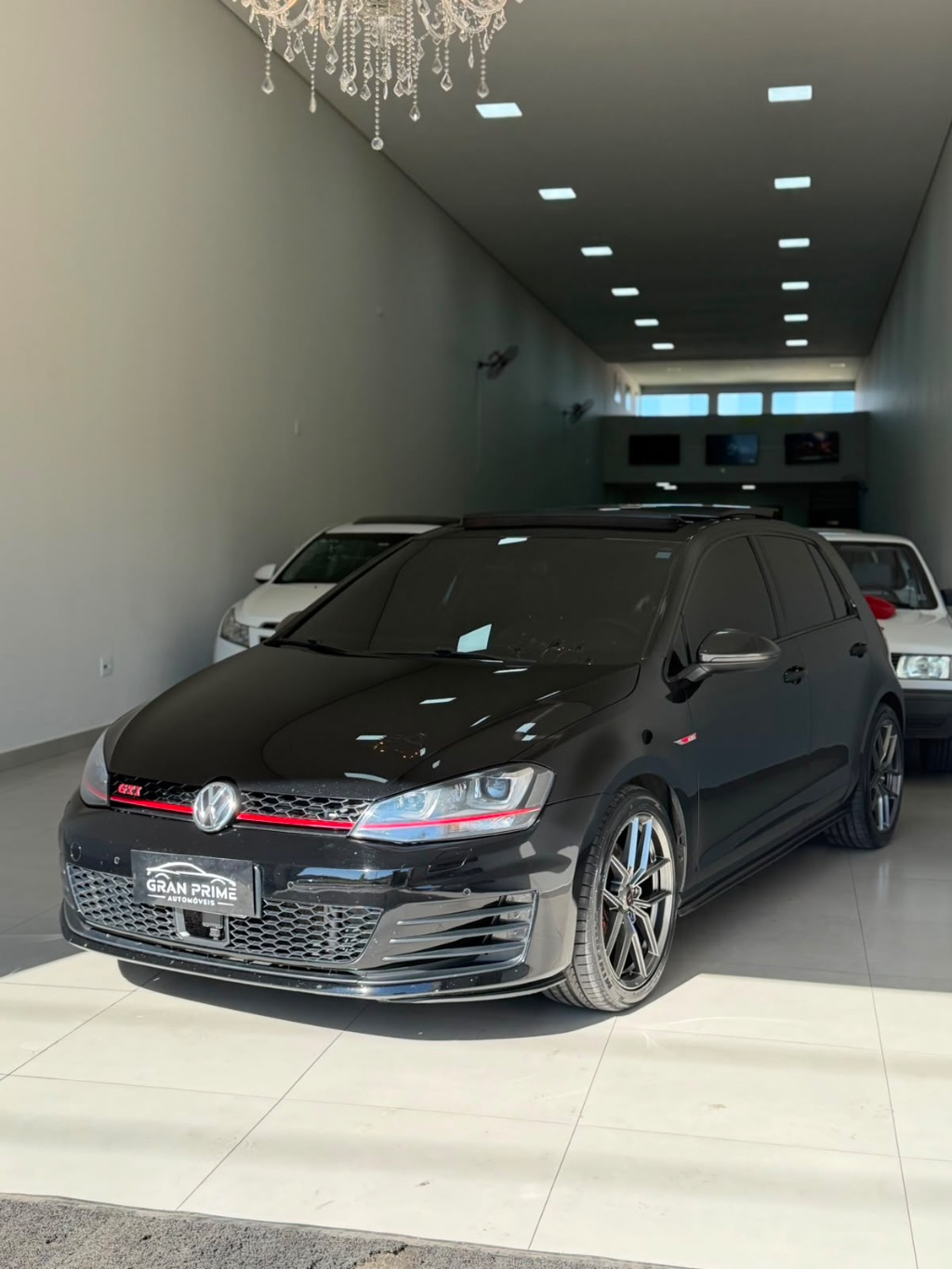 Golf GTi 2.0 TSI 220cv Aut. — foto 1