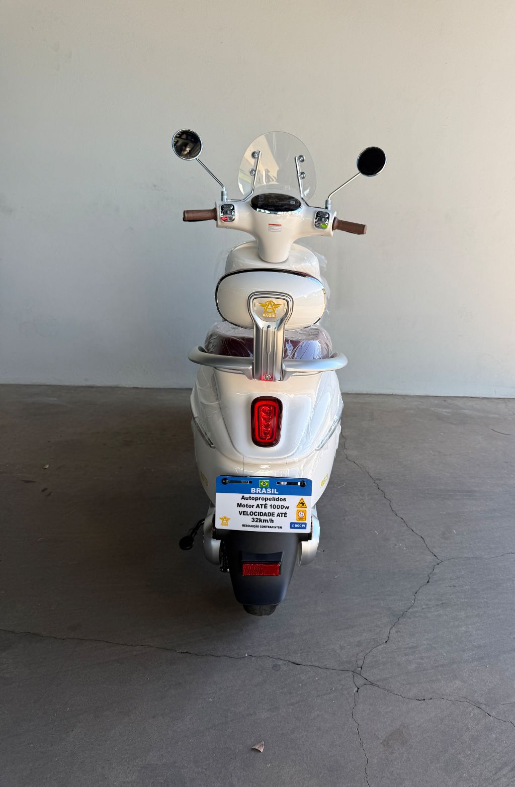 AG T3 - BRANCA   é uma scooter elétrica autopropelida de 1000W — foto 6
