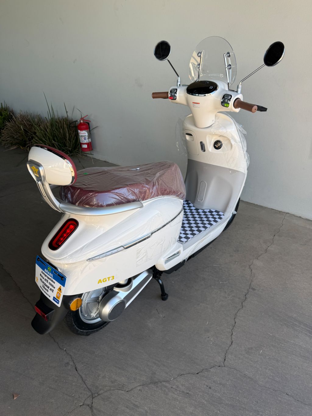 AG T3 - BRANCA   é uma scooter elétrica autopropelida de 1000W — foto 7
