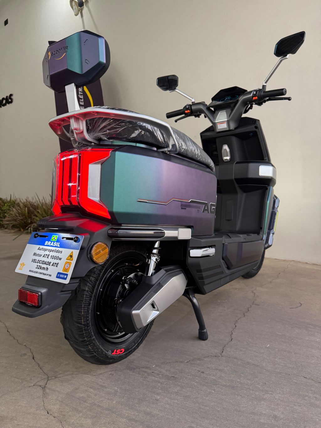 AGT1 é uma scooter elétrica autopropelida de 1000W — foto 7